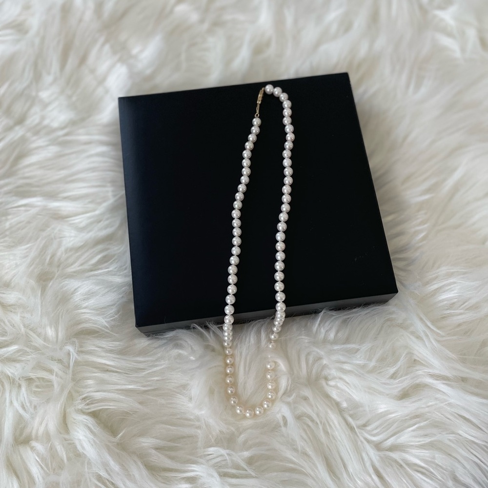 Freshwater pearl necklace 14K